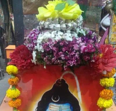 कोलकाता की पहचान और भक्तों की जान हैं बाबा भूतनाथ ! कोलकाता की पहचान और भक्तों की जान हैं बाबा भूतनाथ, यह कहने में अतिशयोक्ति नहीं होगी। भूतनाथ के दर्शन हर कोई चाहता है।