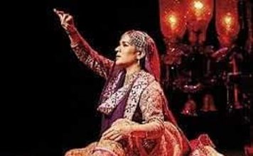 संगीत शैलियों के विकास में तवायफों के कोठों का बड़ा योगदान रहा संगीत शैलियों के विकास में तवायफों के कोठों का सबसे बड़ा योगदान था। तब कोठे देह व्यापार के नहीं, संगीत और तहजीब के बड़े व मशहूर केंद्र होते थे।