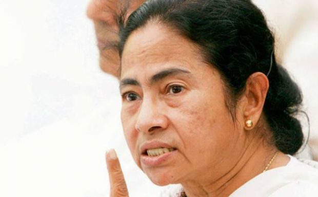 ममता बनर्जी बीजेपी को बंगाल में बार-बार बिदका रही हैं ममता बनर्जी बीजेपी को बंगाल में बार-बार बिदका रही हैं। बीजेपी ममता बनर्जी के उकसावे पर भी फिलहाल नाराज होने के बजाय खुश है।