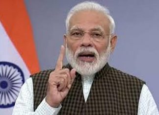 बंगाल में हिंसा पर पीएम मोदी ने राज्यपाल धनखड़ से की बात प्रधान मंत्री नरेंद्र मोदी ने सोमवार को काशी में कहा कि ‘‘भारत में जब भी औरंगजेब पैदा हुआ, तब इस मिट्टी से शिवाजी का भी उदय हुआ.’’