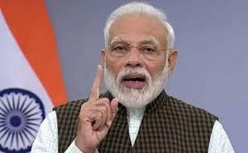 जय श्रीराम और मोदी-मोदी के नारों से गूंजा कोलकाता का ब्रिगेड परेड ग्राउंड प्रधान मंत्री नरेंद्र मोदी ने सोमवार को काशी में कहा कि ‘‘भारत में जब भी औरंगजेब पैदा हुआ, तब इस मिट्टी से शिवाजी का भी उदय हुआ.’’