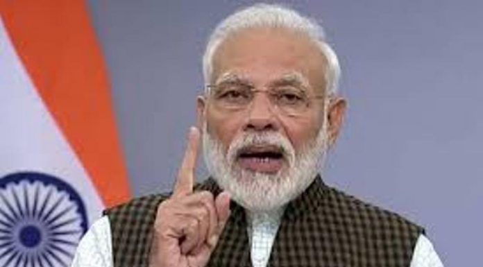 प्रधान मंत्री नरेंद्र मोदी ने औरंगजेब और शिवाजी के नाम इसलिए लिये प्रधान मंत्री नरेंद्र मोदी ने सोमवार को काशी में कहा कि ‘‘भारत में जब भी औरंगजेब पैदा हुआ, तब इस मिट्टी से शिवाजी का भी उदय हुआ.’’