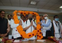 स्वामी सहजानंद के सपनों को साकार कर रही है नरेंद्र मोदी सरकार स्वामी सहजानंद के सपनों को साकार कर रही है केंद्र की नरेंद्र मोदी सरकार। यह दावा किया है राज्यसभा के सदस्य सुशील कुमार मोदी ने।