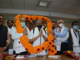 स्वामी सहजानंद के सपनों को साकार कर रही है नरेंद्र मोदी सरकार स्वामी सहजानंद के सपनों को साकार कर रही है केंद्र की नरेंद्र मोदी सरकार। यह दावा किया है राज्यसभा के सदस्य सुशील कुमार मोदी ने।