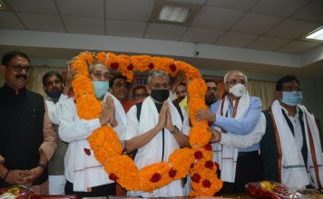 स्वामी सहजानंद के सपनों को साकार कर रही है नरेंद्र मोदी सरकार स्वामी सहजानंद के सपनों को साकार कर रही है केंद्र की नरेंद्र मोदी सरकार। यह दावा किया है राज्यसभा के सदस्य सुशील कुमार मोदी ने।