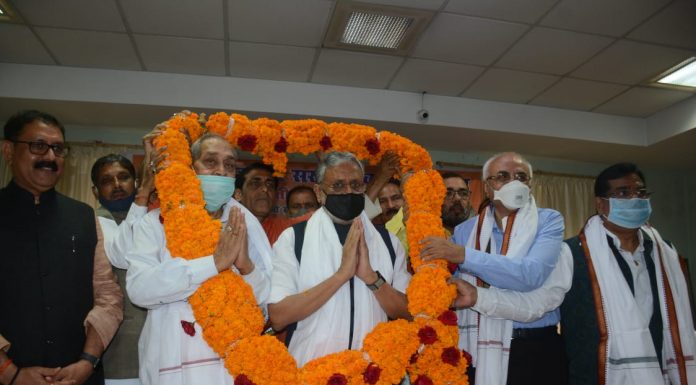 स्वामी सहजानंद के सपनों को साकार कर रही है नरेंद्र मोदी सरकार स्वामी सहजानंद के सपनों को साकार कर रही है केंद्र की नरेंद्र मोदी सरकार। यह दावा किया है राज्यसभा के सदस्य सुशील कुमार मोदी ने।