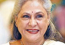 बंगाल में 70 वर्षीय ‘महागुरु’ को रोकने के लिए 72 वर्षीय ‘गुड्डी’ मैदान में बंगाल में ममता बनर्जी को 70 वर्षीय ‘महागुरु’ यानी मिथुन चक्रवर्ती को रोकने के लिए  72 वर्षीय ‘गुड्डी’ यानी जया बच्चन को चुनावी अखाड़े में उतारना ही पड़ा।