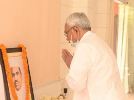 नीतीश कुमार का आश्वासन, मधुबनी नरसंहार का स्पीडी ट्रायल होगा नीतीश कुमार ने कहा है कि मधुबनी में हुई आपराधिक घटना में शामिल दोषियों के खिलाफ स्पीडी ट्रायल होगा। पीड़ित परिवारों को मुआवजा दिया जाएगा।