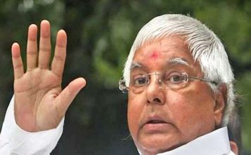 बिहार की सियासत में सुनाई देने लगी है लालू प्रसाद की आहट बिहार की सियासत में सुनाई देने लगी है। लालू प्रसाद की आहट लालू प्रसाद दिल्ली में भले हों, लेकिन बिहार की सियासत में उनकी दिलचस्पी बढ़ी है।