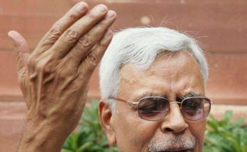 इमर्जेंसी की 44 वीं सालगिरह पर जय प्रकाश आंदोलन का स्मरण इमर्जेंसी की 44 वीं सालगिरह पर जय प्रकाश नारायण के नेतृत्व में शुरू हुए आंदोलन की याद स्वाभाविक है। इसलिए कि इमर्जेंसी का आधार जय प्रकाश का आंदोलन ही माना गया।