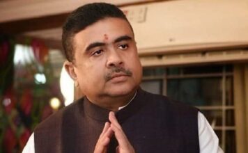 RSS की सलाह पर बीजेपी ने शुभेंदु अधिकारी को सौंपी बड़ी जिम्मेवारी RSS की सलाह पर बीजेपी ने शुभेंदु अधिकारी को दी बड़ी जिम्मेवारी सौंपी है। RSS ने पश्चिम बंगाल की कमान अब अपने हाथ में ले ली है।