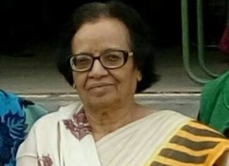 चंद्रा पांडेय के बारे में विष्णुकांत शास्त्री ने क्या कहा था, इसे जान लीजिए चंद्रा पांडेय के नाम से मशहूर डॉ. चंद्रकला पांडेय के व्यक्तित्व के एक नहीं, अनेक रूप हैं। कइयों के लिए वे कवयित्री हैं तो कुछ के लिए अनुवादक।