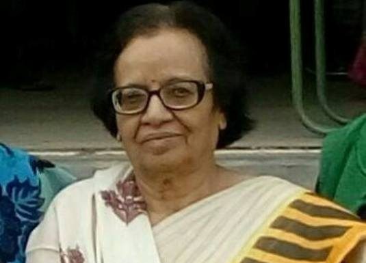 चंद्रा पांडेय के बारे में विष्णुकांत शास्त्री ने क्या कहा था, इसे जान लीजिए चंद्रा पांडेय के नाम से मशहूर डॉ. चंद्रकला पांडेय के व्यक्तित्व के एक नहीं, अनेक रूप हैं। कइयों के लिए वे कवयित्री हैं तो कुछ के लिए अनुवादक।