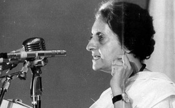 सुप्रीम कोर्ट ने भी माना था- आपातकाल में मौलिक अधिकारों का हनन हुआ सुप्रीम कोर्ट ने 2 जनवरी, 2011 को यह स्वीकार किया कि देश में आपातकाल के दौरान इस कोर्ट से भी नागरिकों के मौलिक अधिकारों का हनन हुआ था।