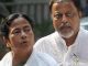 मुकुल राय, उनके बेटे और प्रणव मुखर्जी के पुत्र होंगे TMC में शामिल ! मुकुल राय और उनके बेटे शुभांश राय बंगाल में बीजेपी को सबसे पहले झटका दे सकते हैं। प्रणव मुखर्जी के कांग्रेसी पुत्र अभिजीत मुखर्जी भी TMC में जाएंगे।