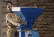 झारखंड में ग्रामीण अर्थव्यवस्था का रथ खींच रहीं डेढ़ लाख महिलाएं झारखंड में ग्रामीण अर्थव्यवस्था का रथ राज्य की डेढ़ लाख उद्यमी महिलाएं खींच रही हैं। झारखंड के सीएम हेमन्त सोरेन के विजन को इससे बल मिल रहा है।