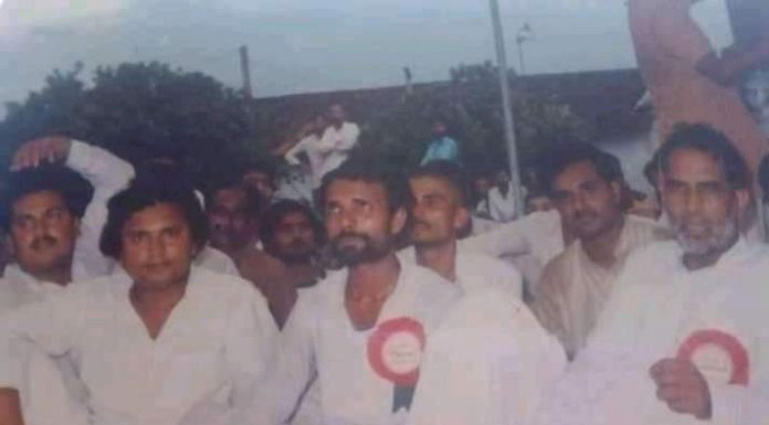 चंद्रशेखर जी को सीतामढ़ी आने से मना किया गया, पर वे आए चंद्रशेखर (भूतपूर्व प्रधानमंत्री) की पुण्यतिथि पर उनसे जुड़े कई लम्हे दिलो-दिमाग में आने लगे हैं। सीतामढ़ी से जुड़ा एक प्रसंग याद आ रहा है। 80 के दशक की बात है।