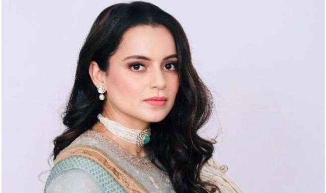 कंगना राणावत के बयान को उसका ज्ञान समझने की भूल न करें अंधभक्ति में उड़ेले गये विचार को लिबरल लोग कंगना राणावत का ज्ञान मानने का हठ कर रहे हैं। वह 1947 को इग्नोर कहां कर रही। वह तो आजादी की व्याख्या कर रही है। जैसे टुकड़े-टुकड़े गैंग को इस देश से आजादी चाहिए।