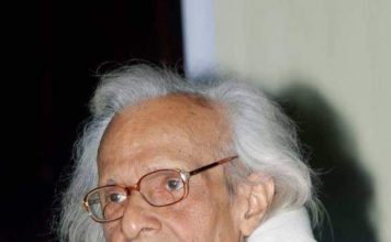 कृष्णबिहारी मिश्र की दरवेशी दृष्टि के बारे में बता रहे मृत्युंजय पद्मश्री डॉ. कृष्णबिहारी मिश्र का प्राण अपने गांव में बसता है। इससे कुछ बचता है तो वह बनारस में बसता है। बनारस में वे अपने बनारस का पता ढूंढते हैं और गांव में अपने गांव का पता।