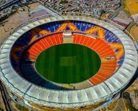 गुजरात ने खड़ा किया वर्ल्ड क्लास स्पोर्ट्स इन्फ्रास्ट्रक्चर गुजरात ने वर्ल्ड क्लास स्पोर्ट्स इन्फ्रास्ट्रक्चर खड़ा किया है। नरेन्द्र मोदी ने गुजरात में राष्ट्रीय खेलों का उद्घाटन किया। उद्घाटन के साथ ही राष्ट्रीय खेलों का आगाज हो गया है।