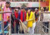 Bihar-Jharkhand- पटना में बीजेपी सांसद विवेक ठाकुर ने मंदिर की सफाई की, रांची में बंटा पूजित अक्षत व निमंत्रण पत्र बीजेपी नेता और राज्यसभा सदस्य विवेक ठाकुर ने कंकड़बाग में मंदिर की सफाई की